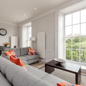 Apartment Destiny Scotland - Chisholm Hunter Großbritannien