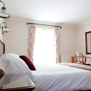 the-king-arthur-hotel.cardiffhotelswales.com/