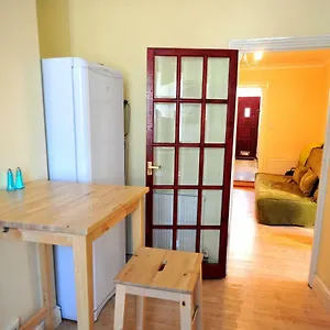 Apartment East End Garden Flat, London